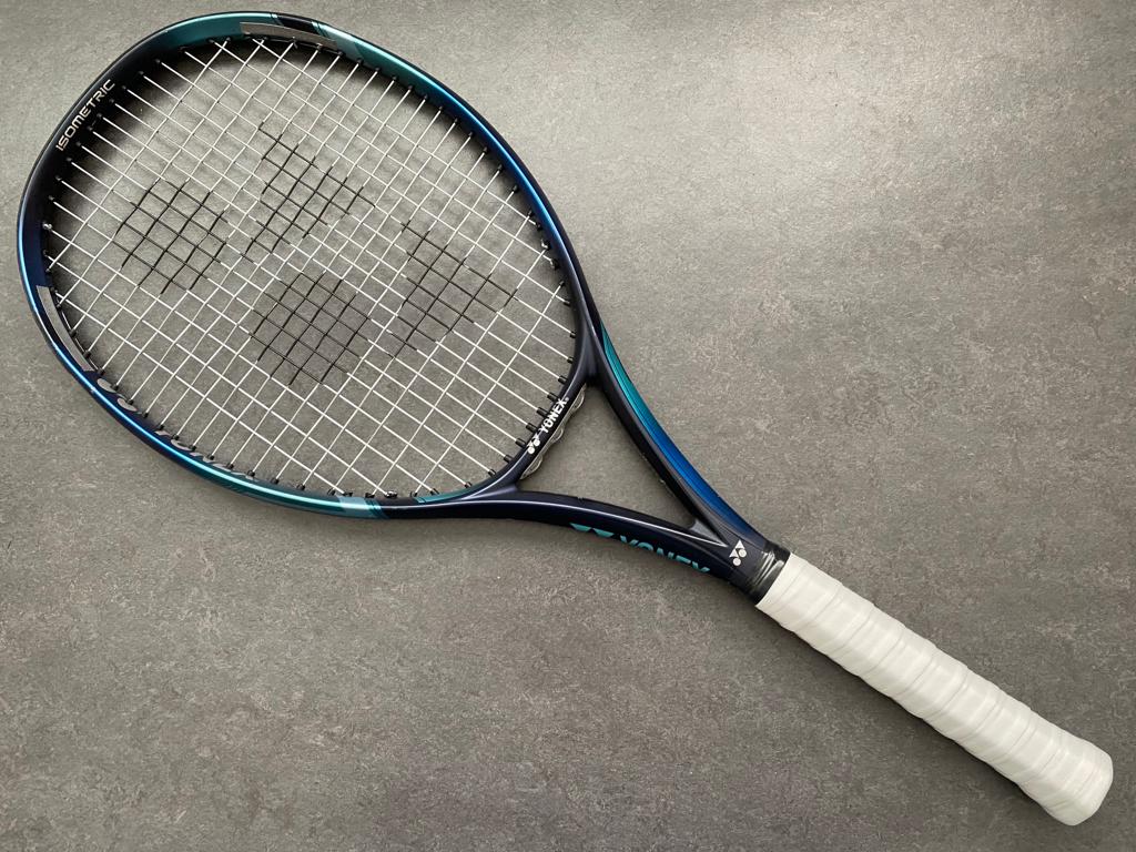 Yonex Pro Stock EZONE 100 (16X19) – Pro Stock Tennis