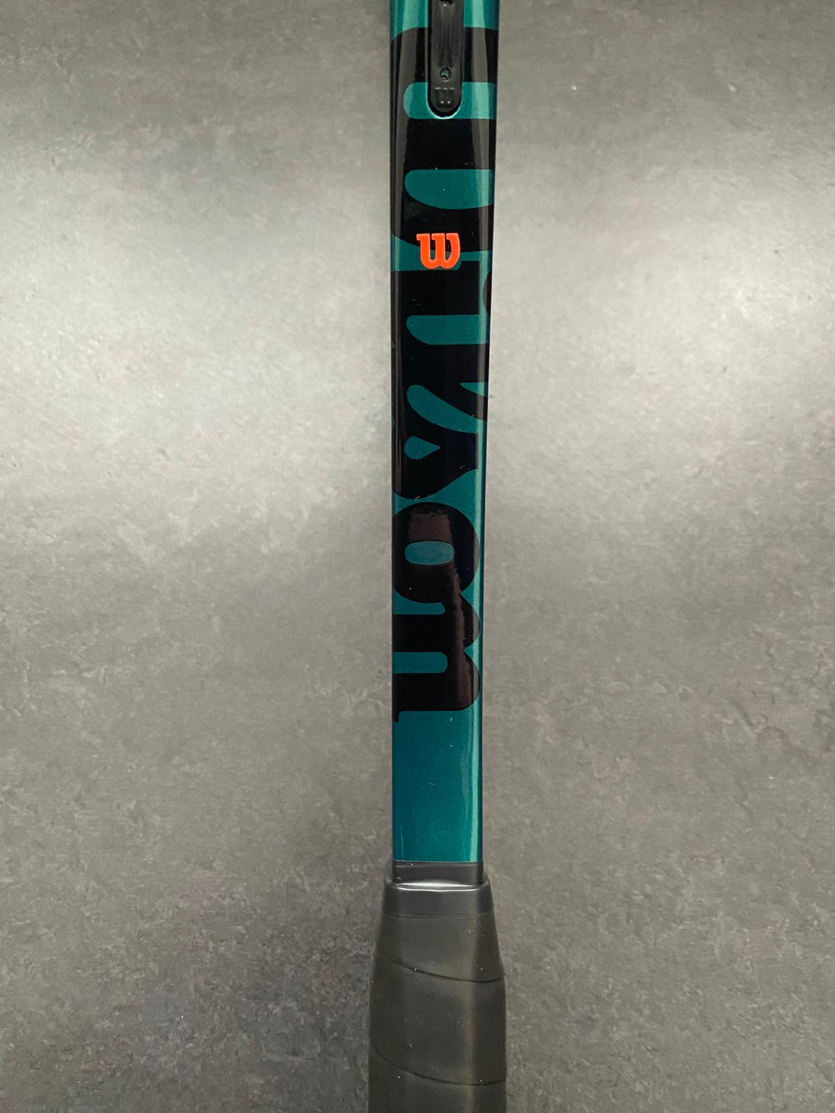 Wilson Pro Stock Blade 98 (18X19)