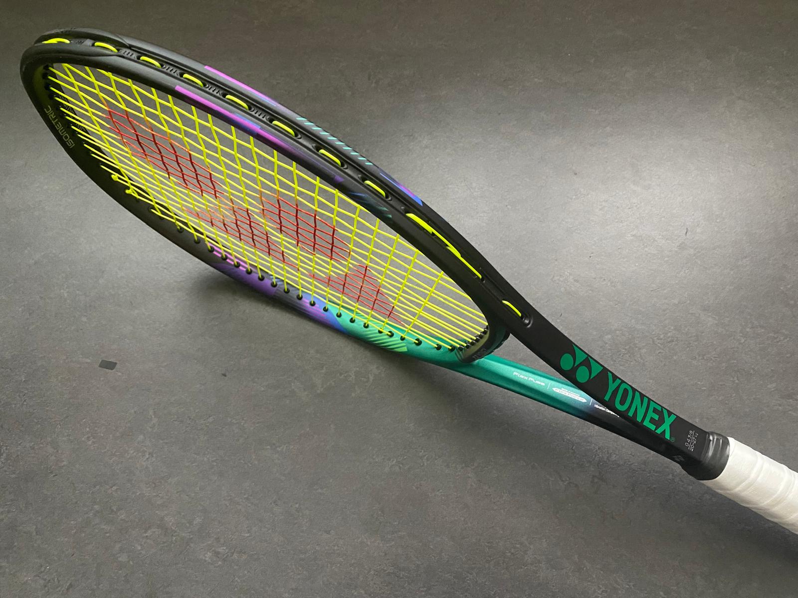 Yonex Pro Stock VCORE Pro 97 (16X19)