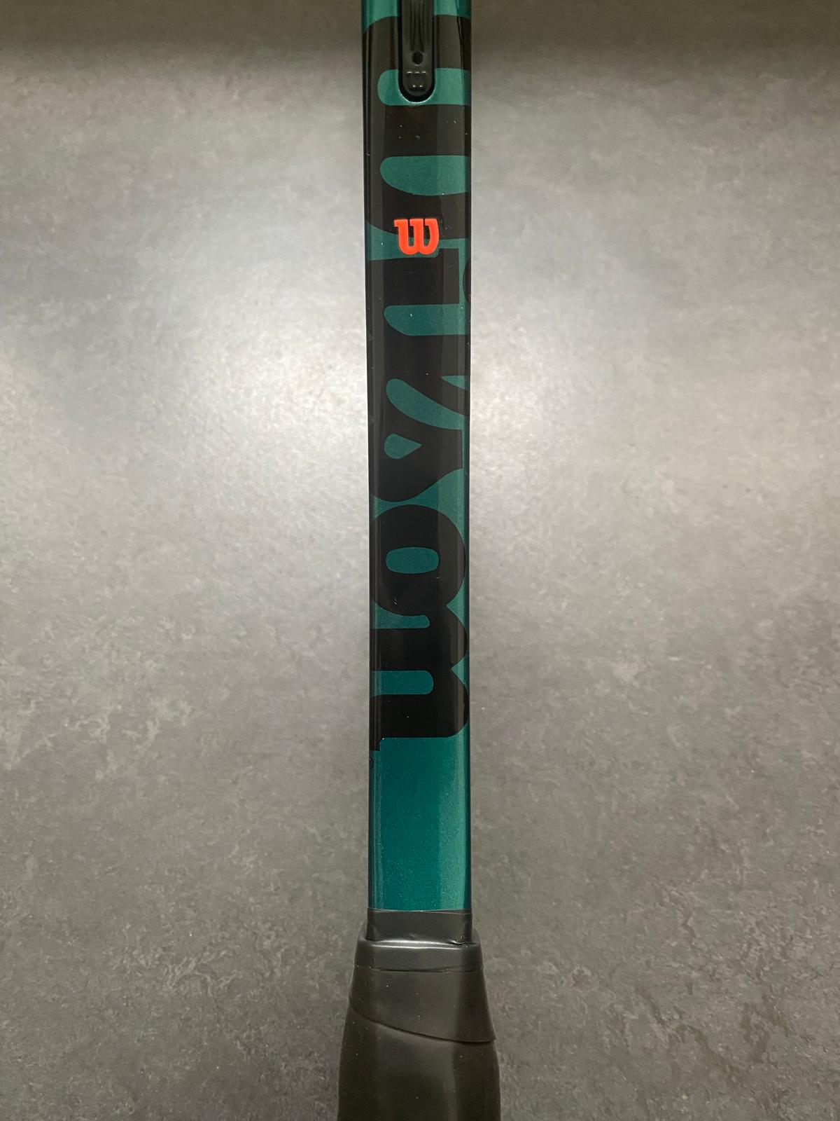 Wilson Pro Stock Blade 98 (18X19)